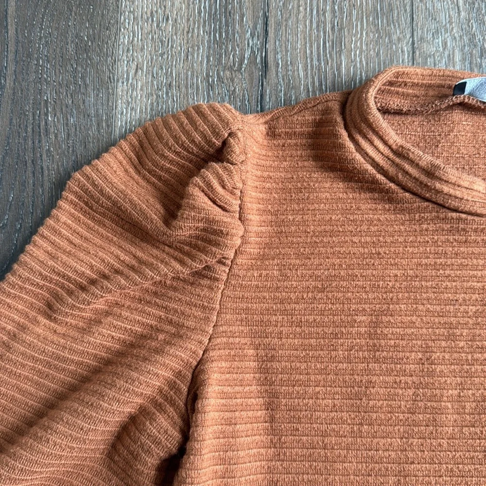 Lulu’s Sweater.  Rust in color with Juliet Sleeve.  Women’s size medium. - Picture 3 of 6
